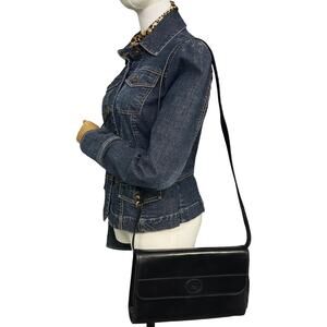 Vintage 90s Gucci Black Leather GG Logo Minimalist Shoulder Bag Italy